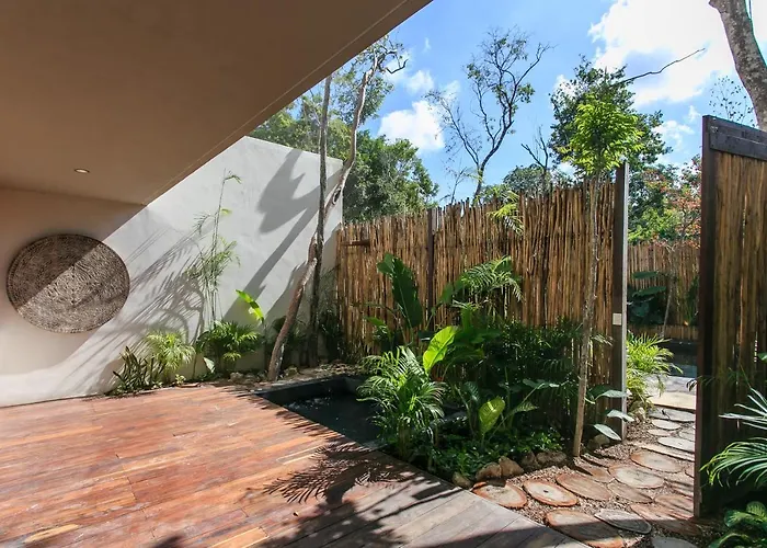 Appartement Eco-chic Design Wrapped In Nature's Elements By Stella Tulum